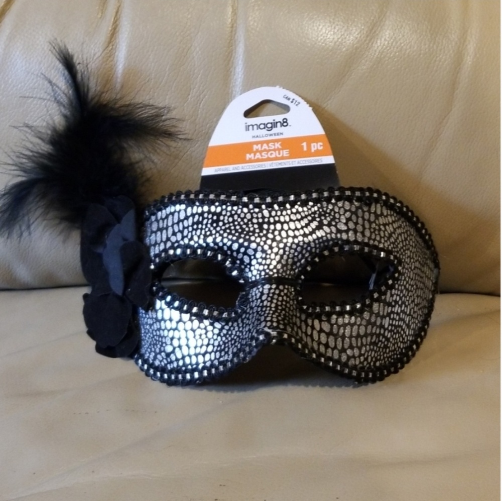 Halloween Party Mask W/ Flower & Feather Imagin8
